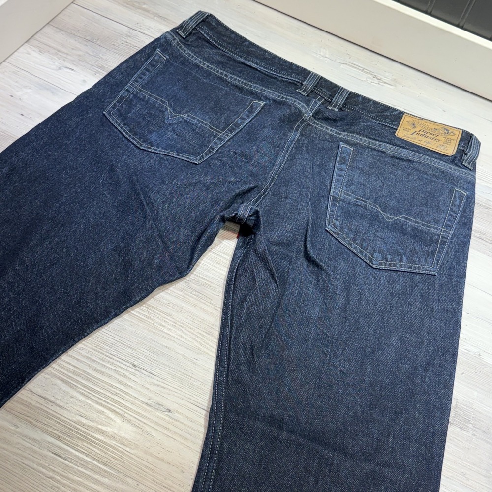 Diesel Mens Viker Regular Straight Jeans Button Fly Dark Wash USA Size 34x32